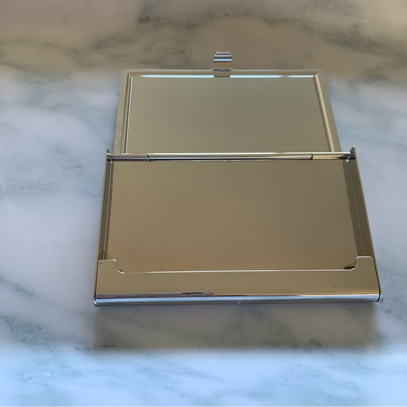 Card holder - Picture 4 of 4